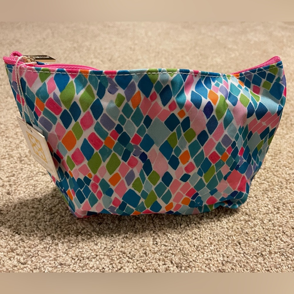 Cosmetic pouch